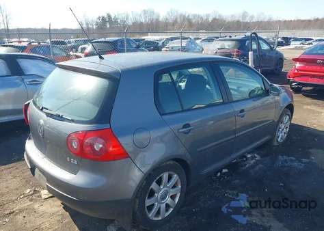 2007 Volkswagen Rabbit 4-Door z USA, uszkodzony, nr VIN WVWDR71K67W159421